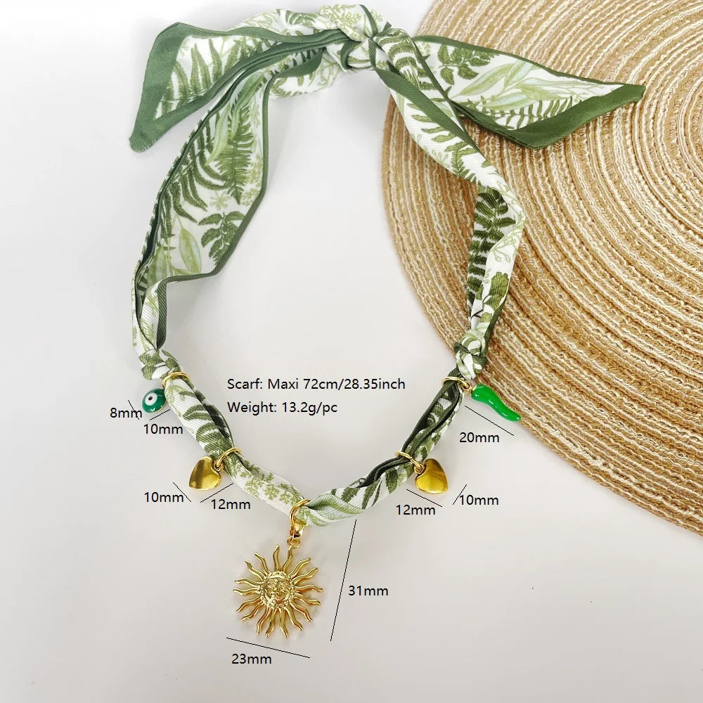 Collana con Ciondoli in Tessuto Bohemien a Tema Vita Marina, Cuore, Ciliegia, Tulipano, Fiore - Gioielli da Vacanza, Regalo per Lei