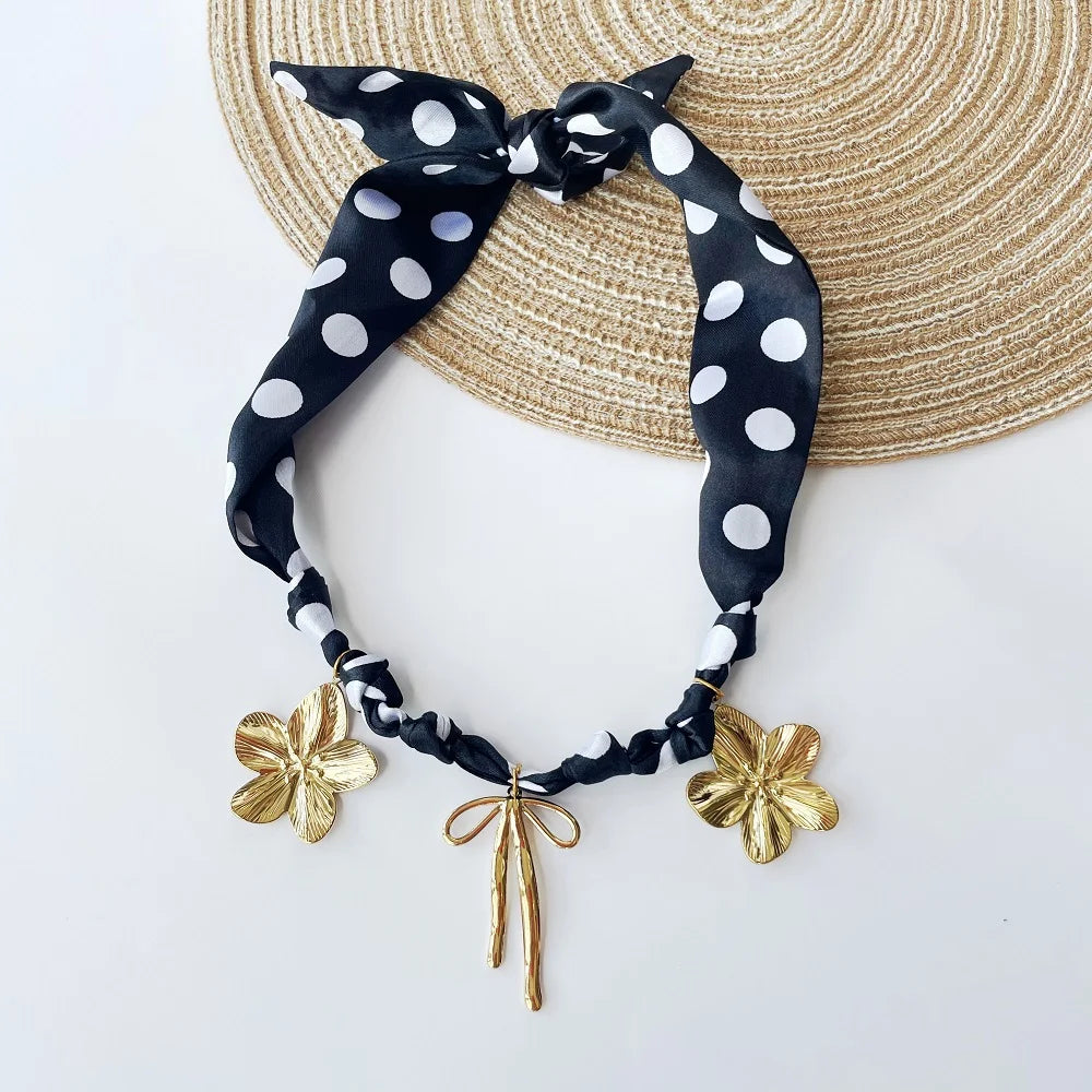 Collana con Ciondoli in Tessuto Bohemien a Tema Vita Marina, Cuore, Ciliegia, Tulipano, Fiore - Gioielli da Vacanza, Regalo per Lei