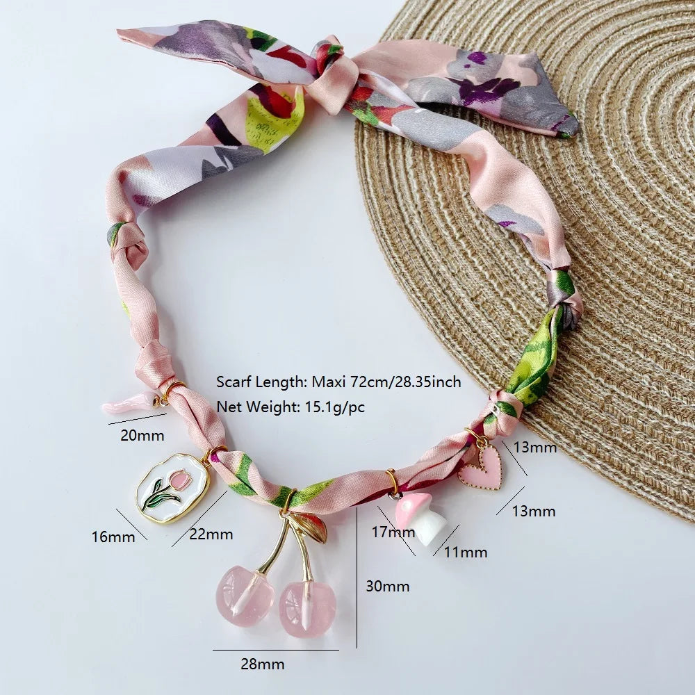Collana con Ciondoli in Tessuto Bohemien a Tema Vita Marina, Cuore, Ciliegia, Tulipano, Fiore - Gioielli da Vacanza, Regalo per Lei
