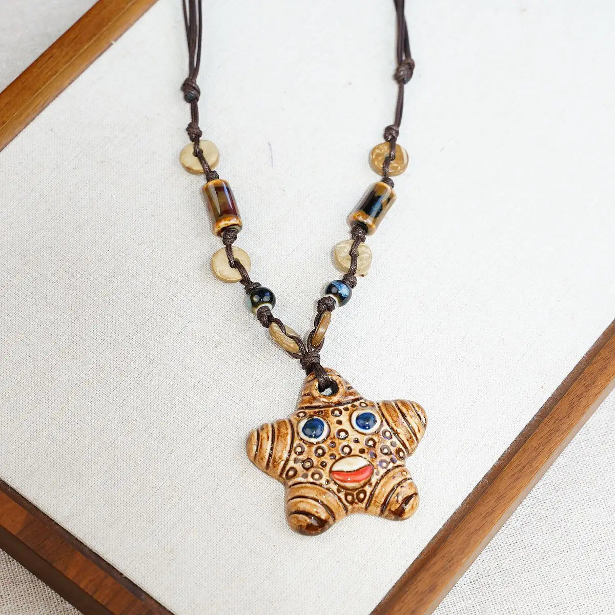 Collane con ciondolo a forma di pesce in ceramica dipinte a mano, serie unica, collane lunghe alla moda con ciondolo a piccolo pesce, confezione personalizzata