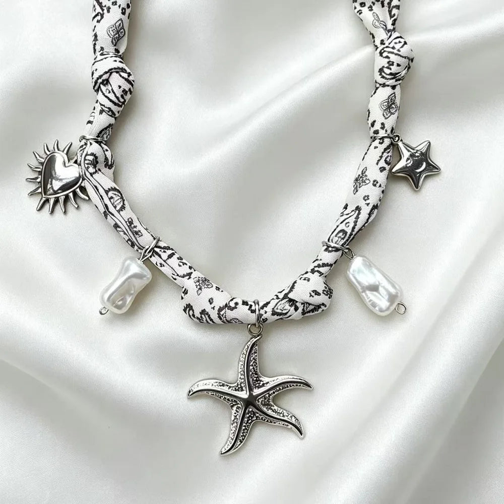 Collana con Ciondoli in Tessuto Bohemien a Tema Vita Marina, Cuore, Ciliegia, Tulipano, Fiore - Gioielli da Vacanza, Regalo per Lei