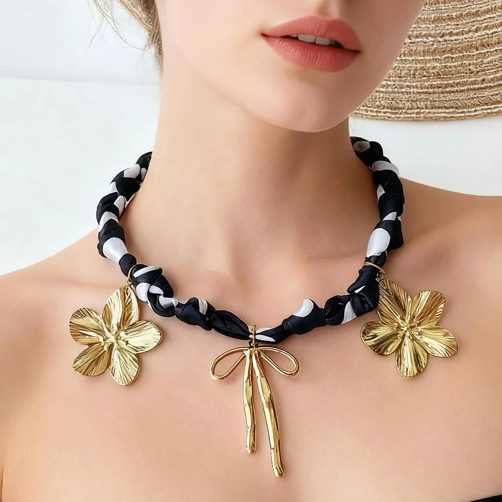 Collana con Ciondoli in Tessuto Bohemien a Tema Vita Marina, Cuore, Ciliegia, Tulipano, Fiore - Gioielli da Vacanza, Regalo per Lei