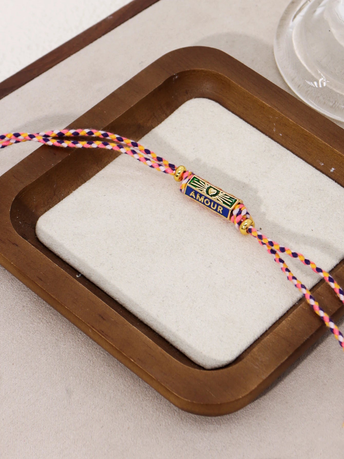 Collana con ciondolo in corda intrecciata fatta a mano in stile tribale con ciondoli a lettera per gioielli da donna con accessori per feste