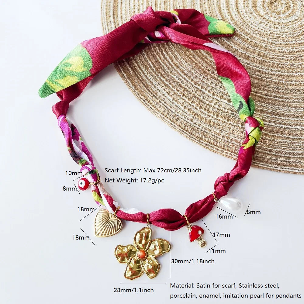 Collana con Ciondoli in Tessuto Bohemien a Tema Vita Marina, Cuore, Ciliegia, Tulipano, Fiore - Gioielli da Vacanza, Regalo per Lei