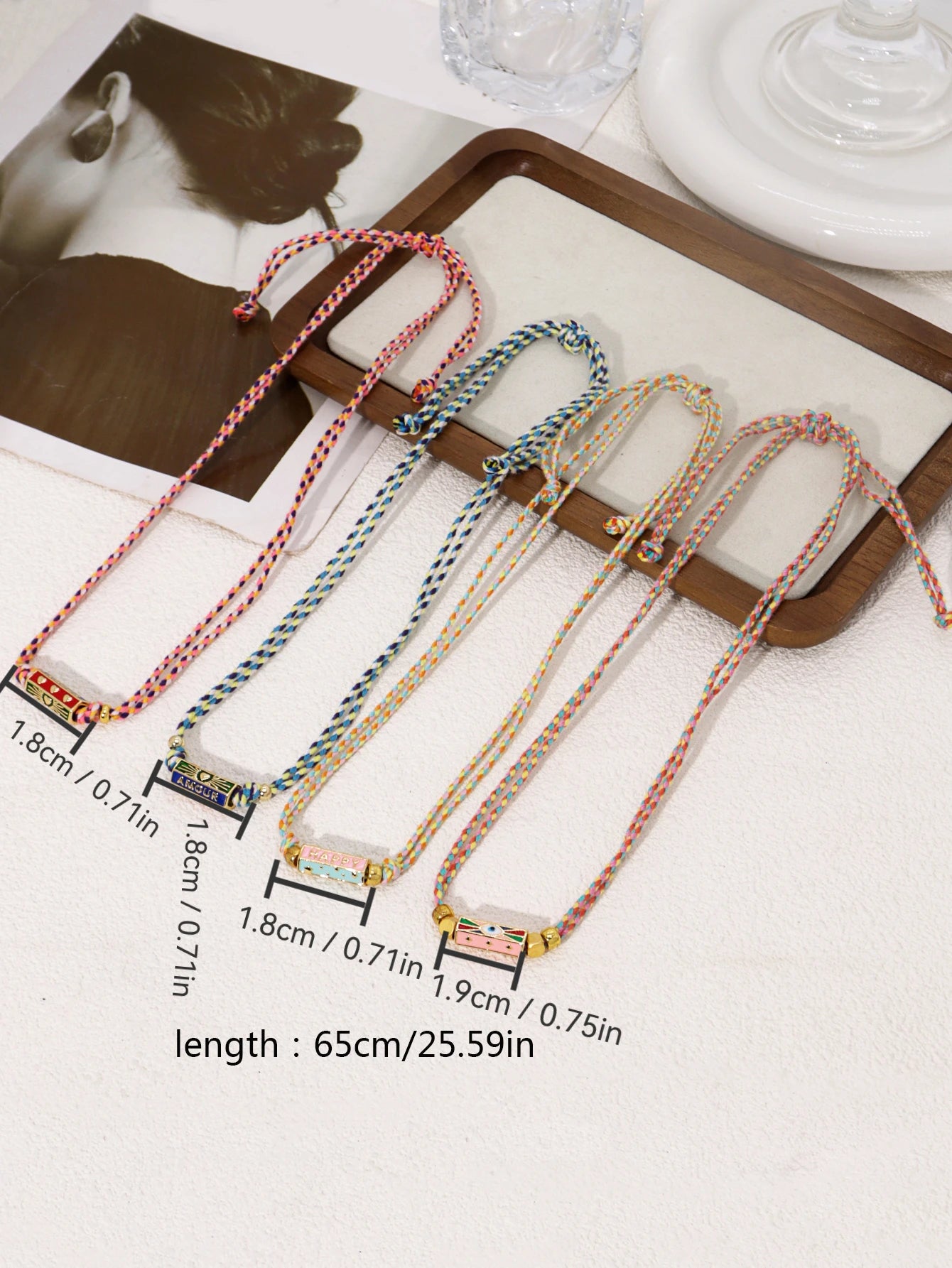 Collana con ciondolo in corda intrecciata fatta a mano in stile tribale con ciondoli a lettera per gioielli da donna con accessori per feste