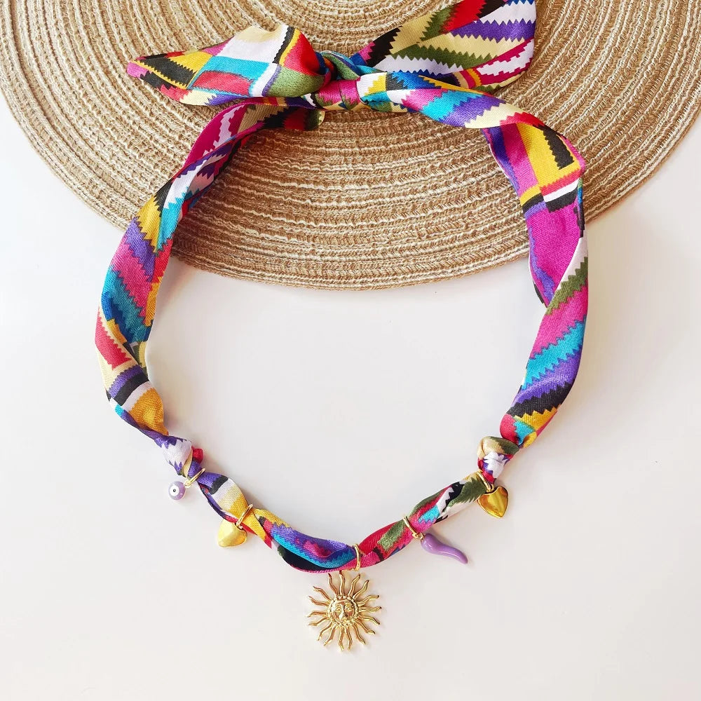 Collana con Ciondoli in Tessuto Bohemien a Tema Vita Marina, Cuore, Ciliegia, Tulipano, Fiore - Gioielli da Vacanza, Regalo per Lei