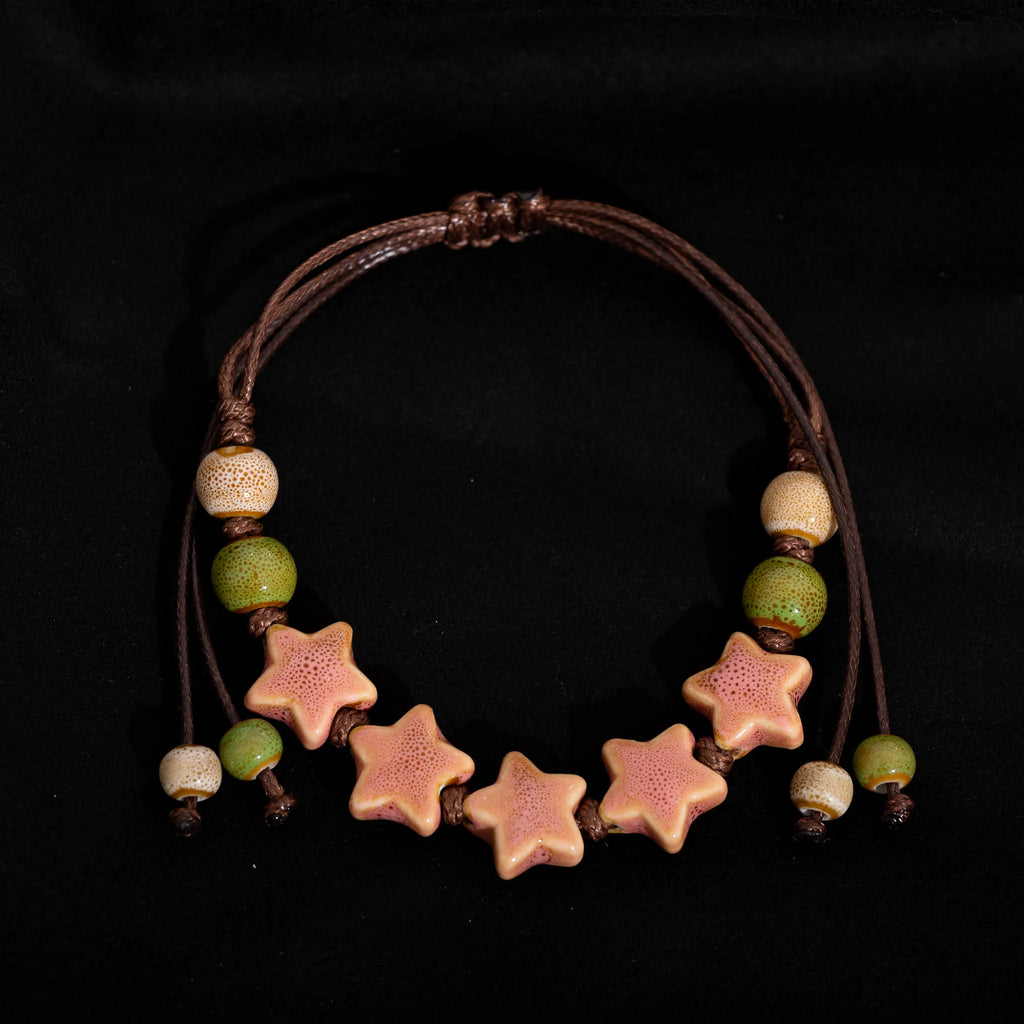 Bracciale regolabile fatto a mano con pentagramma Perline in ceramica Cavo di cera Gioielli da donna Regalo originale Accessorio per coppia