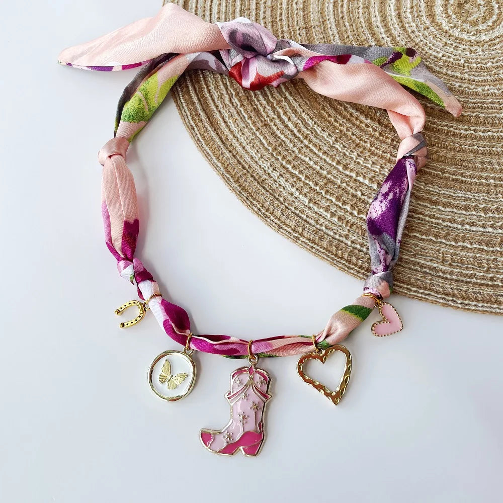 Collana con Ciondoli in Tessuto Bohemien a Tema Vita Marina, Cuore, Ciliegia, Tulipano, Fiore - Gioielli da Vacanza, Regalo per Lei