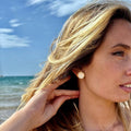 Camelia | Handcrafted white ceramic stud earrings with gold luster - Glow