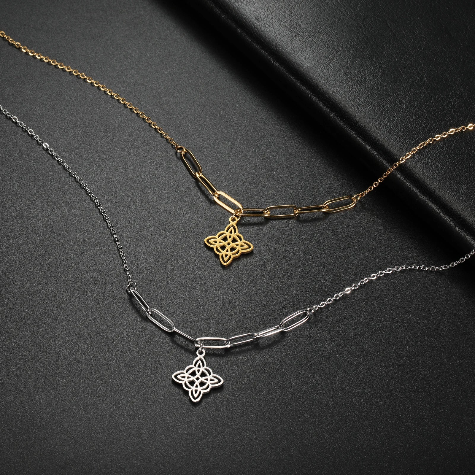 Collana con ciondolo nodo strega Wicca - Glow