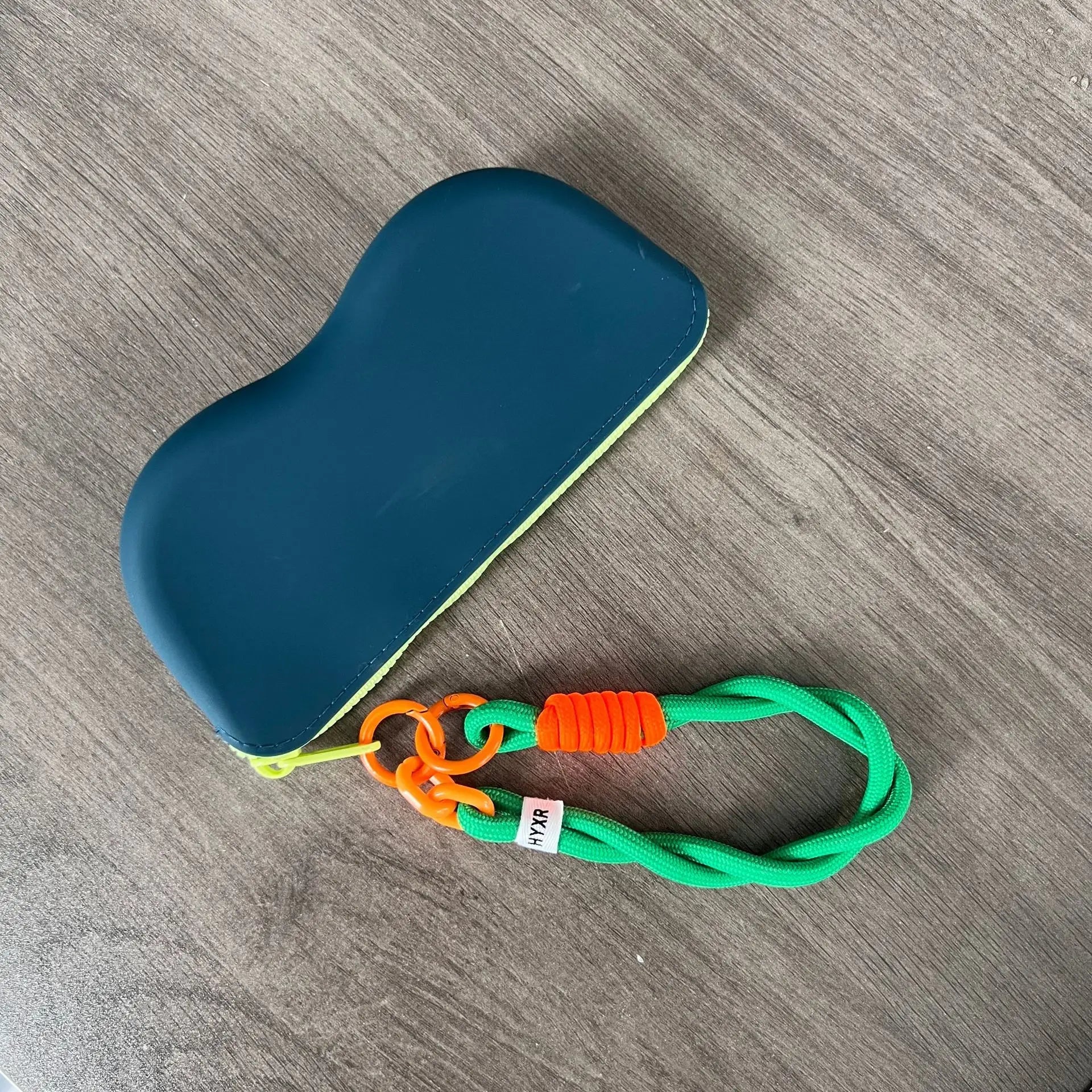 Custodia per occhiali con cerniera in silicone, custodia protettiva per occhiali da sole, borsa per appendere, portafoglio, scatola di vetro impermeabile per donne e ragazze - Glow