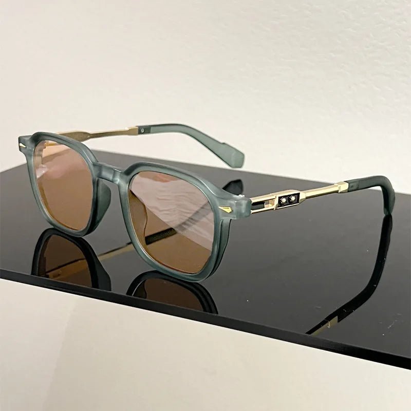 Occhiali da Sole Quadrati Vintage con Rivetti in Metallo | UV400 | Glow - Glow