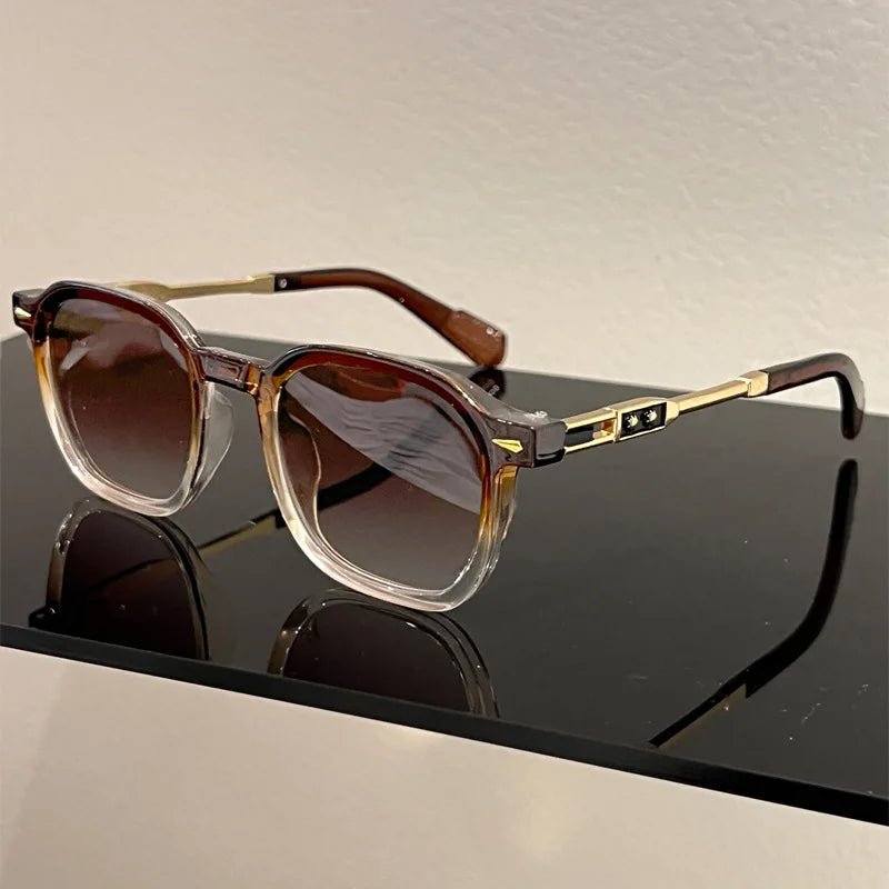 Occhiali da Sole Quadrati Vintage con Rivetti in Metallo | UV400 | Glow - Glow