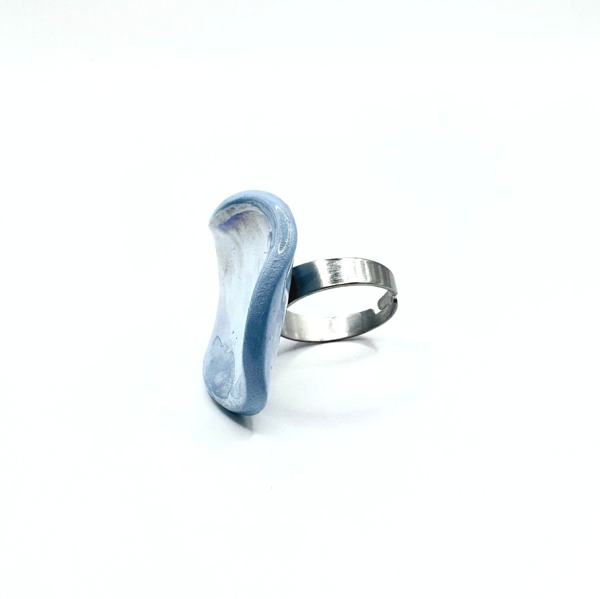Perla | Handcrafted pearl light blue ceramic ring - Glow