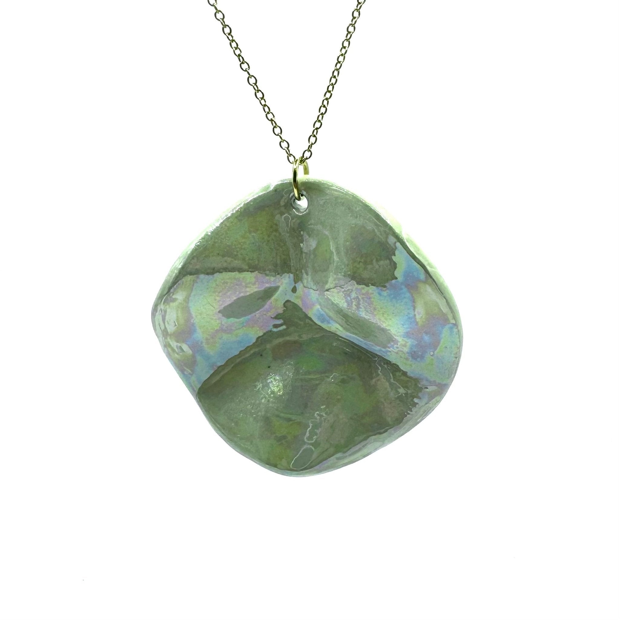 Perla | Handcrafted pearl sage - green ceramic necklace - Glow