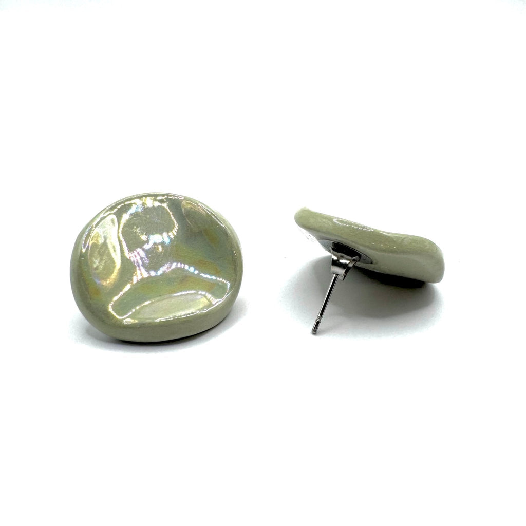 Perla | Handcrafted pearl sage - green ceramic stud earrings - Glow