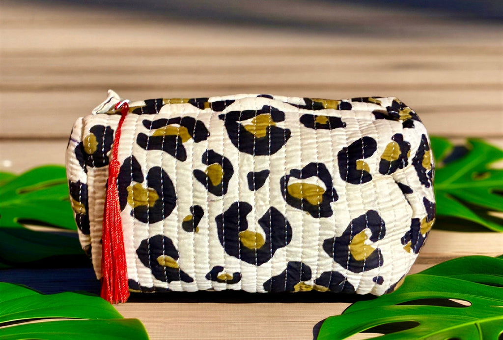 Roary Pouches 🐾 Feline - Glow